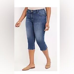 Plus size m jeans by Maurices classic mid rise Capri size 20